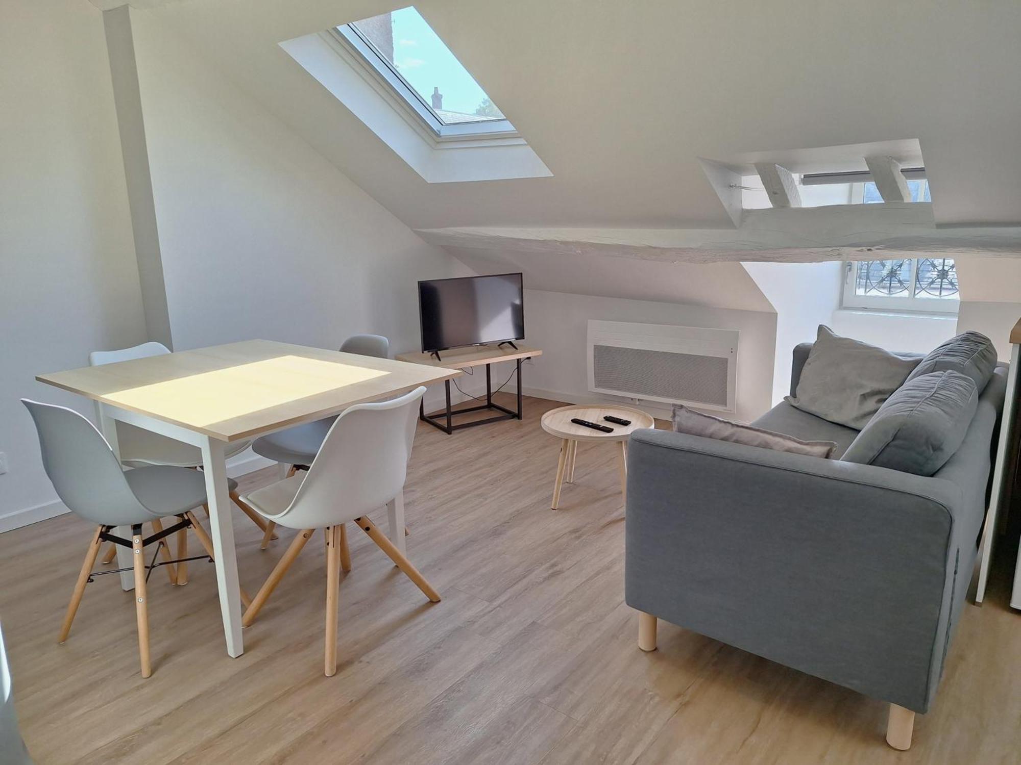 Notre Dame 6 - Duplex 4 Personnes - Hypercentre Apartment *